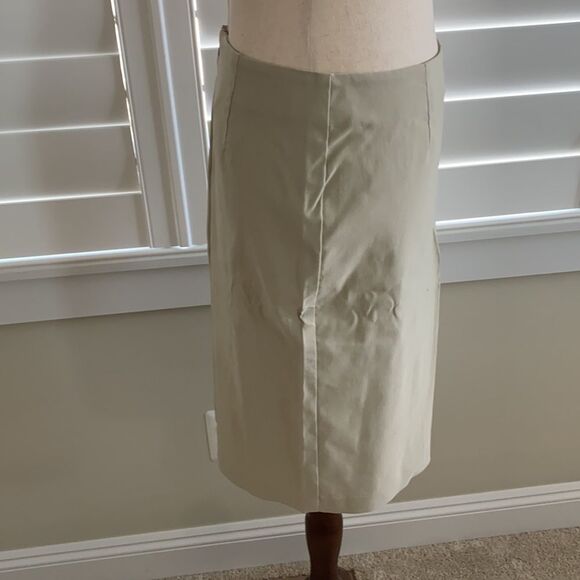 Sz 5/6 Esprit side slit pencil skirt khaki color - Picture 2 of 7